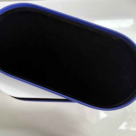 Dyson Airwrap - Picture 4 of 16